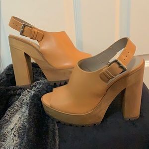 Zara basic collection rich tan retro wooden heels